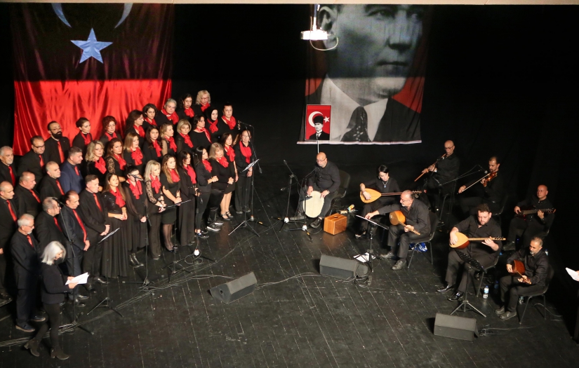 Atatürk Nilüfer’de sevdiği türkülerle anıldı