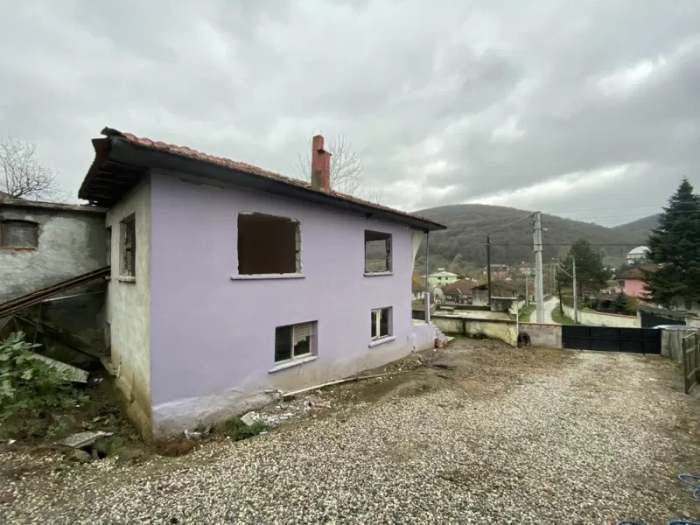 Düzce’de deprem yüzünden okullar bir hafta tatil