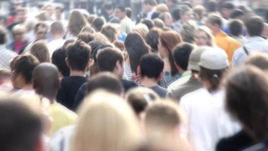 İngiltere ve Galler'de Hristiyan olduğunu söyleyenlerin oranı ilk kez yüzde 50'nin altında