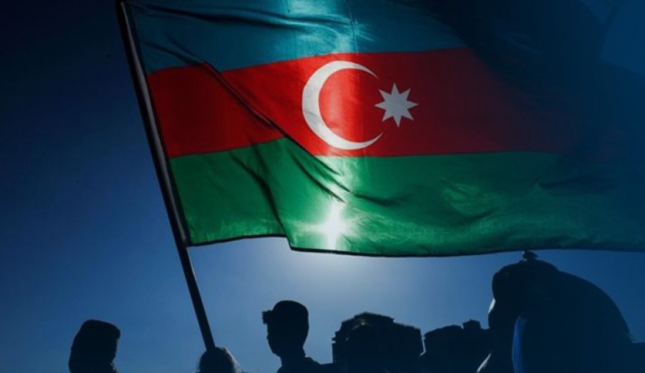 Azerbaycan Karabağ Zaferi kutlamaları zafer yürüyüşüyle başladı