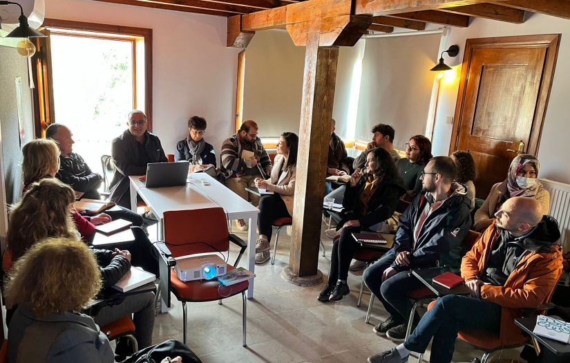 Kemal Varol roman yazmanın inceliklerini anlattı