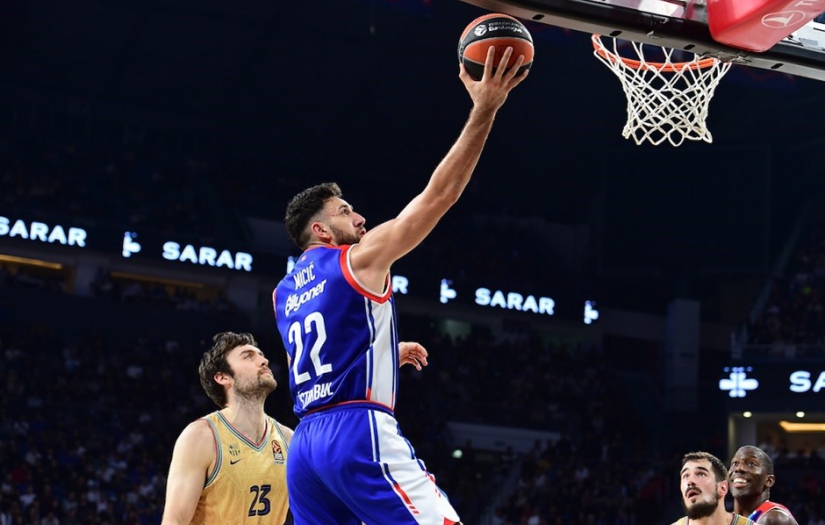 Şampiyon doğruldu! Anadolu Efes, Barcelona'yı devirdi