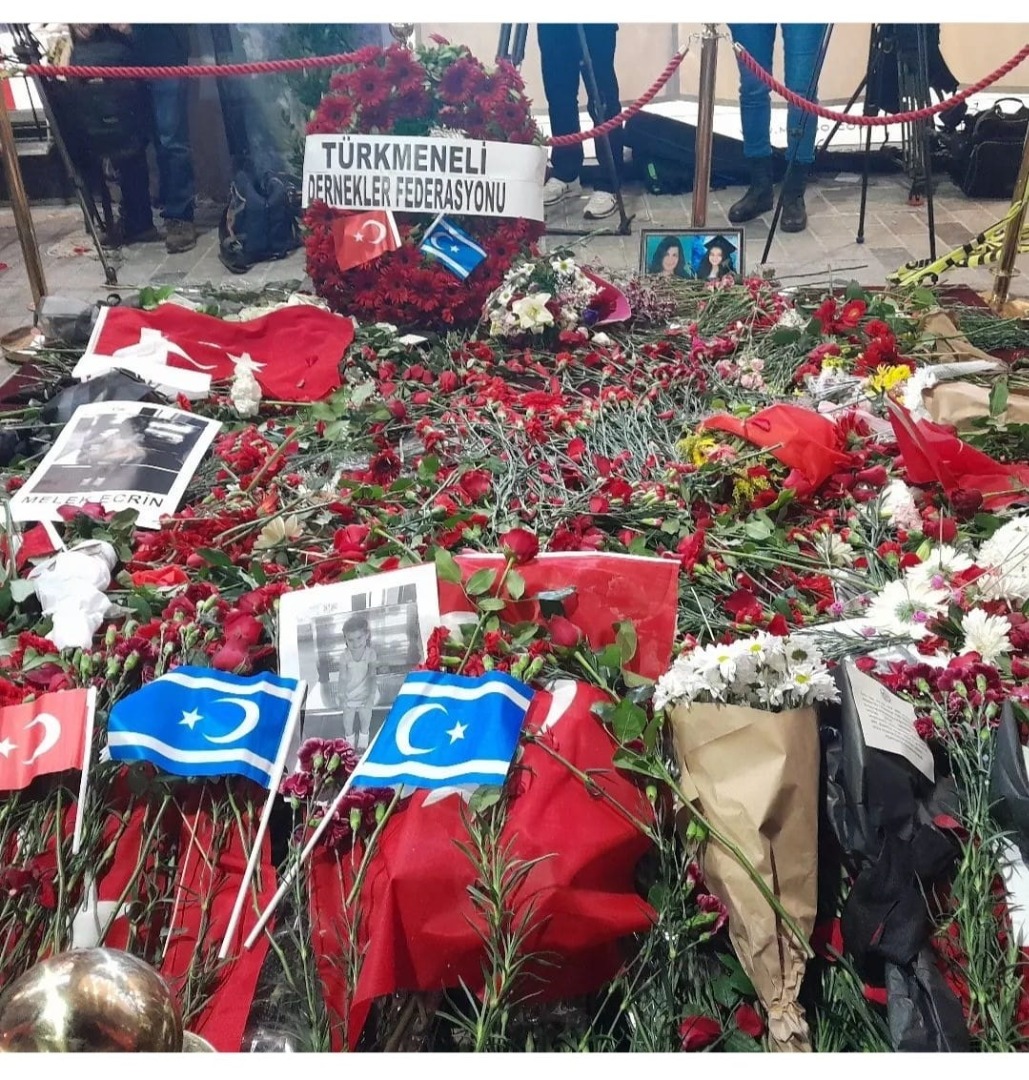 Terör saldırısının yaşandığı İstiklal Caddesi'nde hüzün hakim