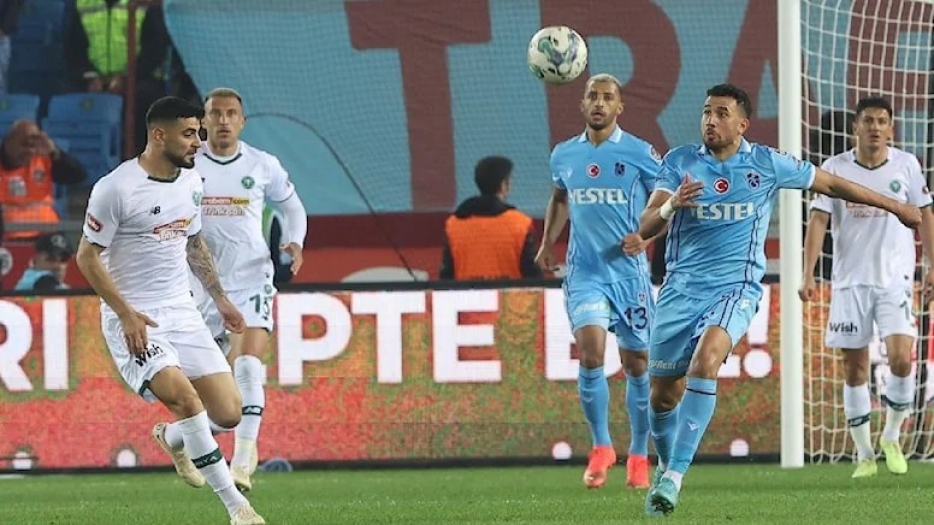 Trabzonspor, Konyaspor karşısında avantajı kullanamadı: 2-2