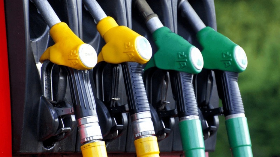 Araç sahiplerine üzücü haber! Yılın son zammı geldi