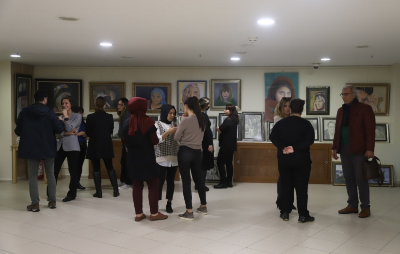 ‘Çizgilerdeki Yaşanmışlık’ Sergisi Kartal’da Açıldı