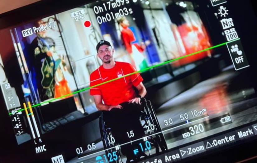 Dünya Şampiyonu "Engel Siz" filminde