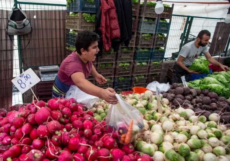 TÜİK'e göre yıllık enflasyon yüzde 84,39: DİSK asgari ücretin en az 13 bin 200 TL olmasını istedi