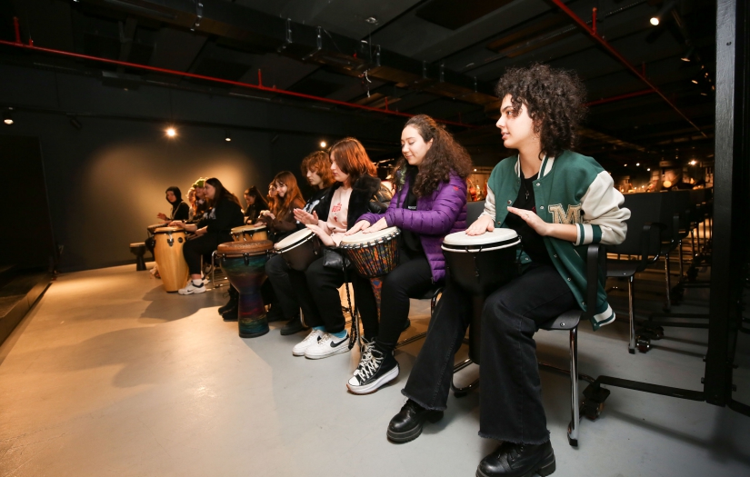 Müzede ritim atölyesine katıldılar