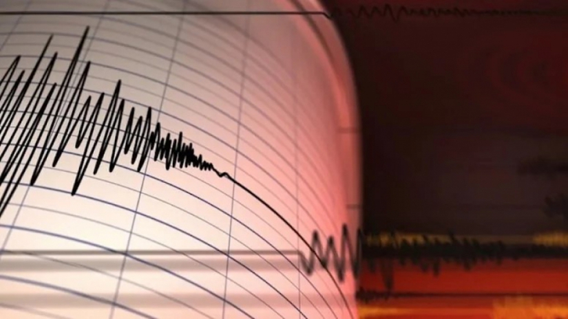 Akdeniz'de Hatay'ın Arsuz ilçesi yakınlarında  5.1 büyüklüğünde deprem