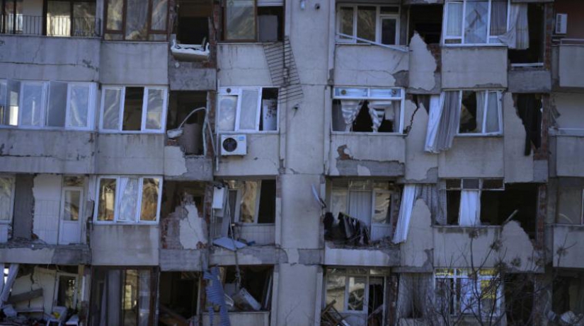 Deprem, savaştan kaçan Suriyeli ve Ukraynalı mülteciler için son trajedi oldu