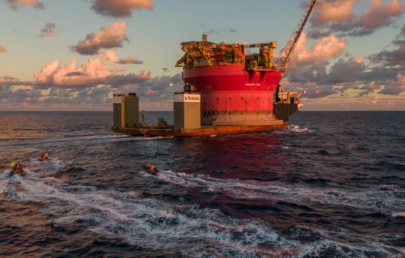 Greenpeace’den Atlantik’teki Shell platformunda eylem: "Sondajı durdur, kirlettiğini öde"