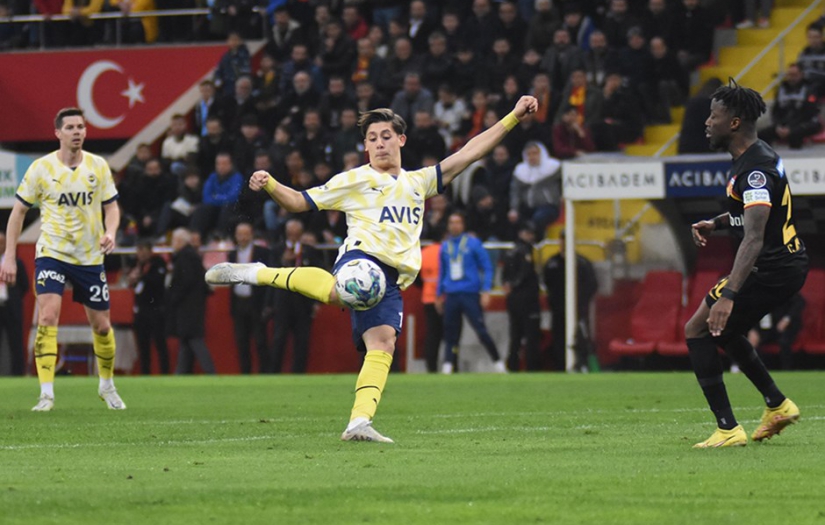 Fenerbahçeli Arda Güler'e Kayseri'de alkış ve tepki bir arada