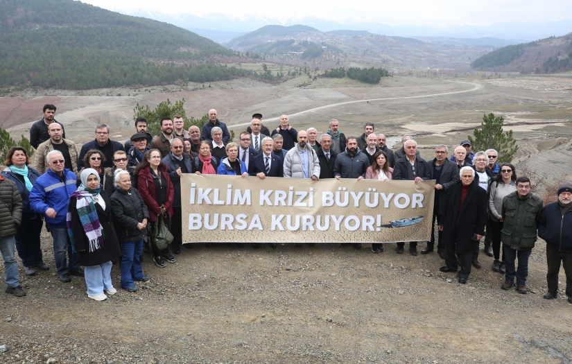 Kuruyan Nilüfer Barajı’nda su krizine karşı çağrıda bulundular