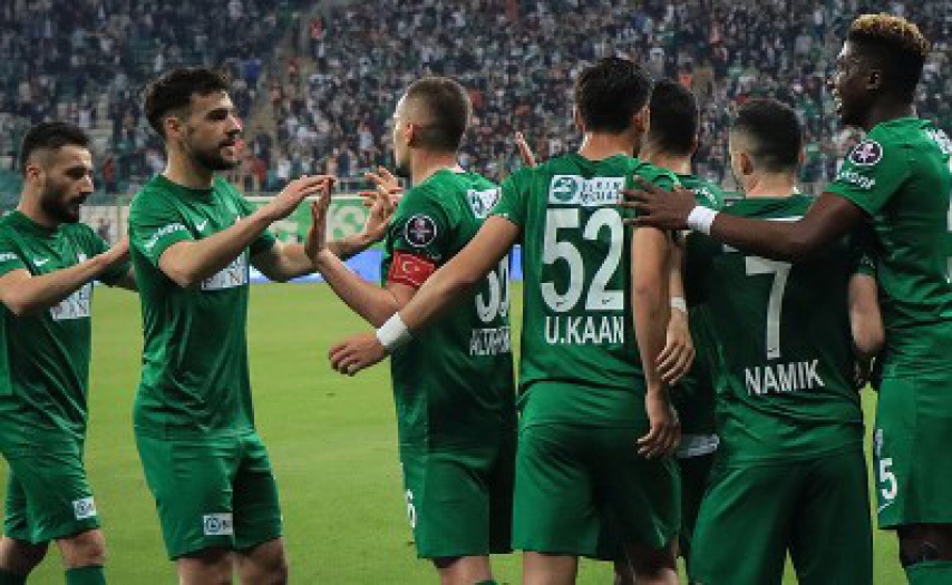 Bursaspor Kulübü, seyircinin çirkin tezahüratı sonucu PFDK'ya sevkedildi