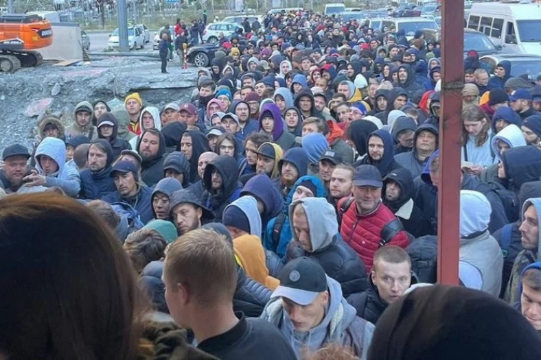 Kırım'da halka dayatılan seferberlik kararına karşı rahatsızlık büyüyor!