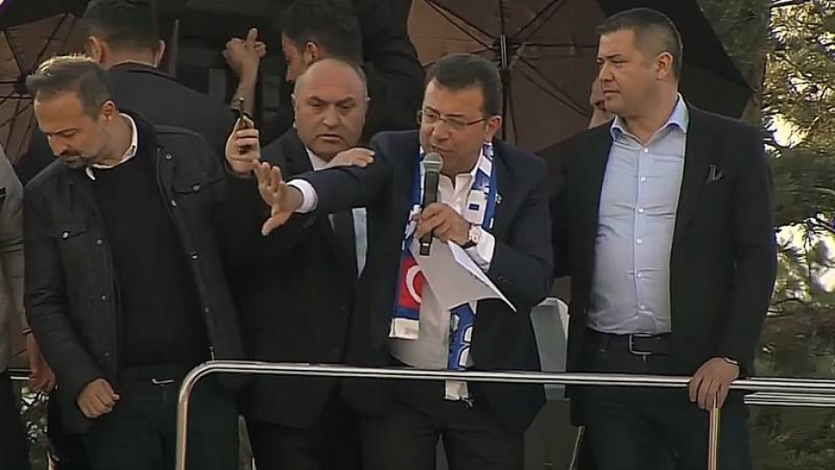 İmamoğlu’nun Erzurum mitingine taşlı saldırı: Vali, olaylarda 17 kişinin yaralandığını açıkladı