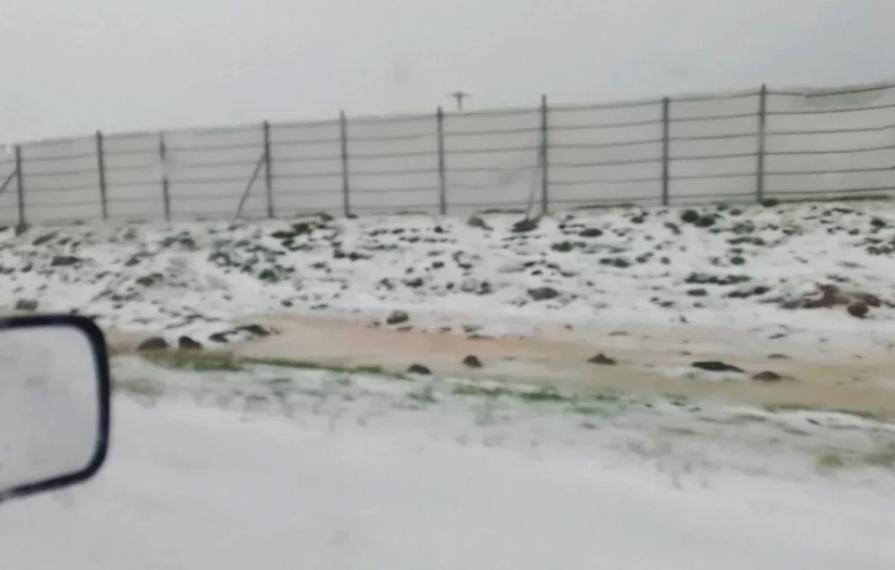 Bu da oldu! Haziran ayında her yer beyaza büründü...