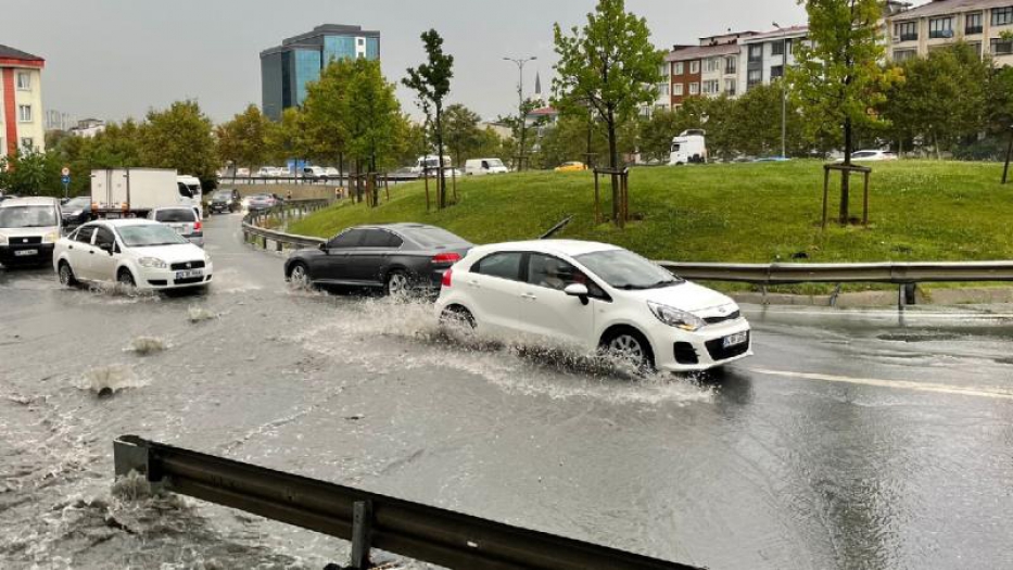 Meteoroloji'den 8 il için "sarı" uyarı: Kuvvetli yağışa dikkat