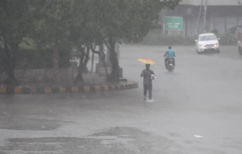 Pakistan'da şiddetli yağışlar nedeniyle 25 kişi öldü, 145 kişi yaralandı