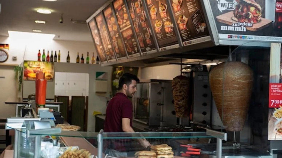 Almanya’yı karıştıran çıkış: Türk dönerine yasak tartışması büyüyor