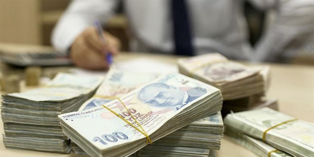 Ekonomide yeni düzenlemeler: Akaryakıtta ÖTV'ye enflasyon ayarı