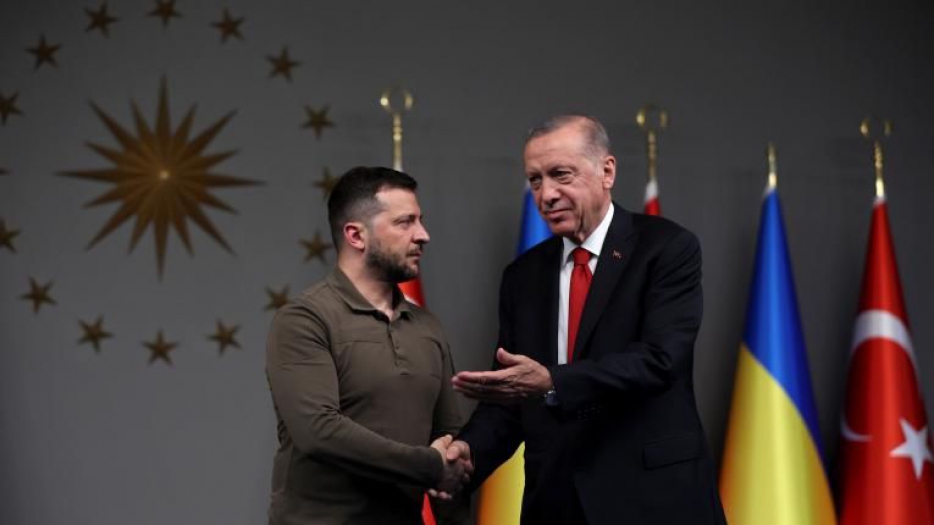Erdoğan Ukrayna'nın NATO üyeliğini hak ettiğini söyledi, Zelensky 'Türkiye'ye minnettarım' dedi