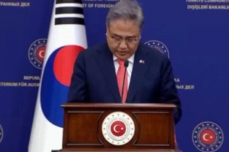 Güney Kore Dışişleri Bakanı Türkçe konuştu