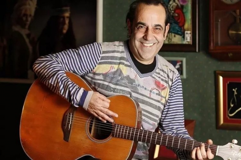 Türkiye'nin çok sevilen sanatçılarından Özkan Uğur hayatını kaybetti