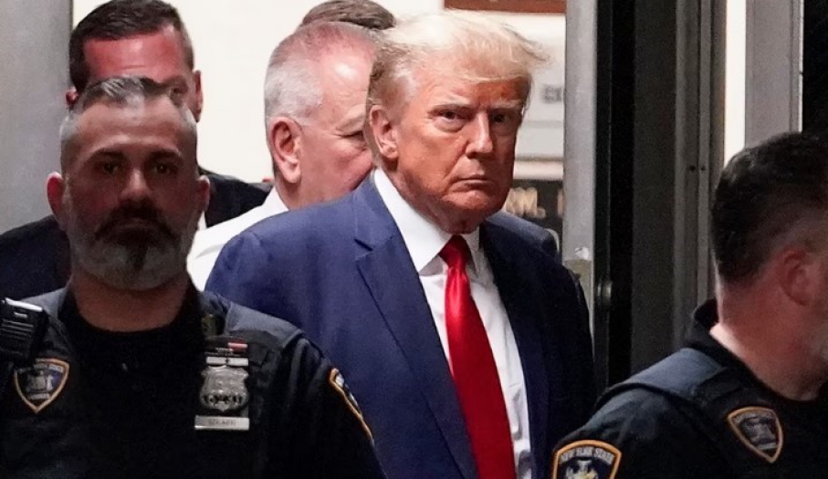 Toplam 41 suçtan yargılanan Trump, Perşembe günü teslim olmayı planlıyor