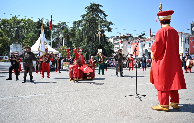 Zafer Bayramı Bursa’da çok renkli kutlandı
