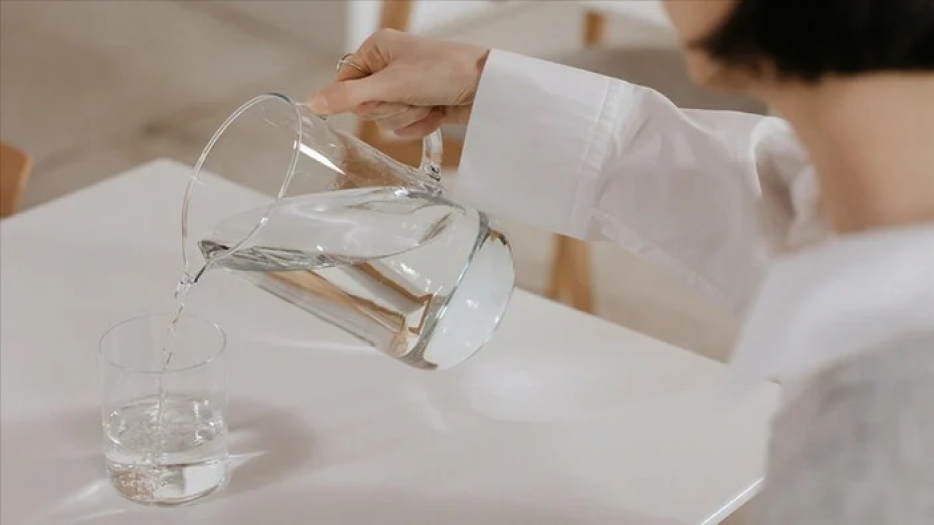 1 Bardak su içip uyumanın faydasına bakın