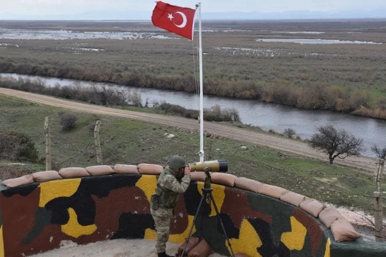 Hudut Kartalları, Yunanistan'a kaçmaya çalışan 18 FETÖ mensubunu kıskıvrak yakaladı