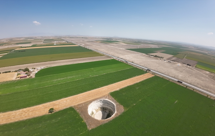 ​​​​​​​Kuraklık ve yer altı suyu kullanımı Konya havzasında "obruk" oluşumunu artırıyor
