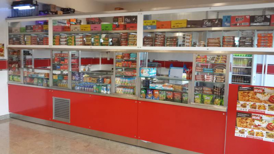 Önlük istemiyorum; çocuklarımızın karnını doyurun!