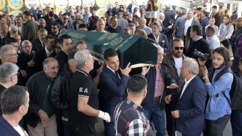 86 Yaşında hayatını kaybeden gazeteci Rauf Tamer son yolculuğuna uğurlandı