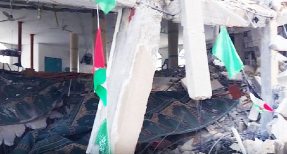 İsrail'de Gazze'de yıkılmadık cami bırakmıyor!
