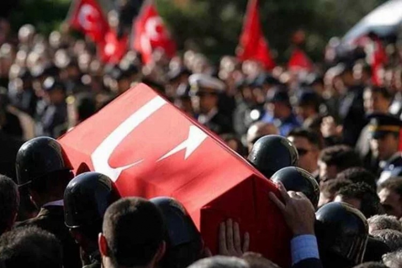 Pençe Kilit Harekat bölgesinden acı haber:  PKK ile girişilen çatışmada 1 askerimiz şehit oldu