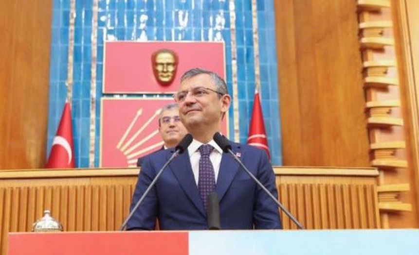 CHP lideri Özel'den Erdoğan'a: Sen gücünü Anayasa'dan alıyorsun, bindiğin dalı kesiyorsun