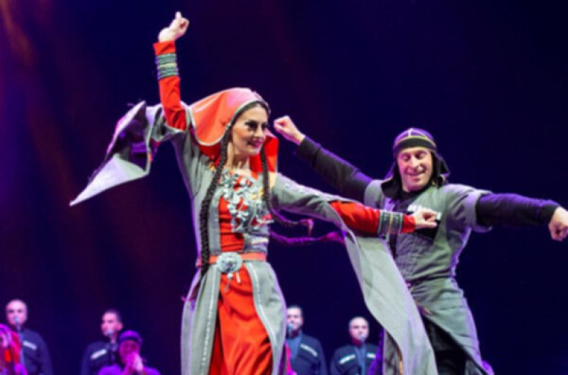 İstanbul Ensemle Rustavi ile dansa doyacak