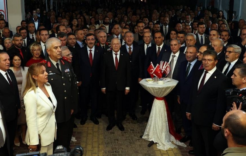 KKTC'nin 40. Kuruluş Yıldönümü Kutlanıyor