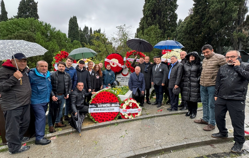 Naim Süleymanoğlu mezarı başında anıldı