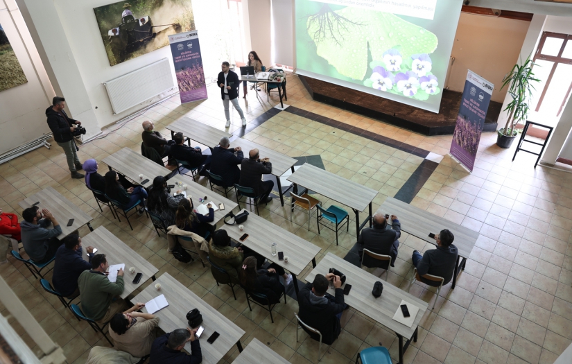Tıbbi ve aromatik bitkilerin önemi ele alındı