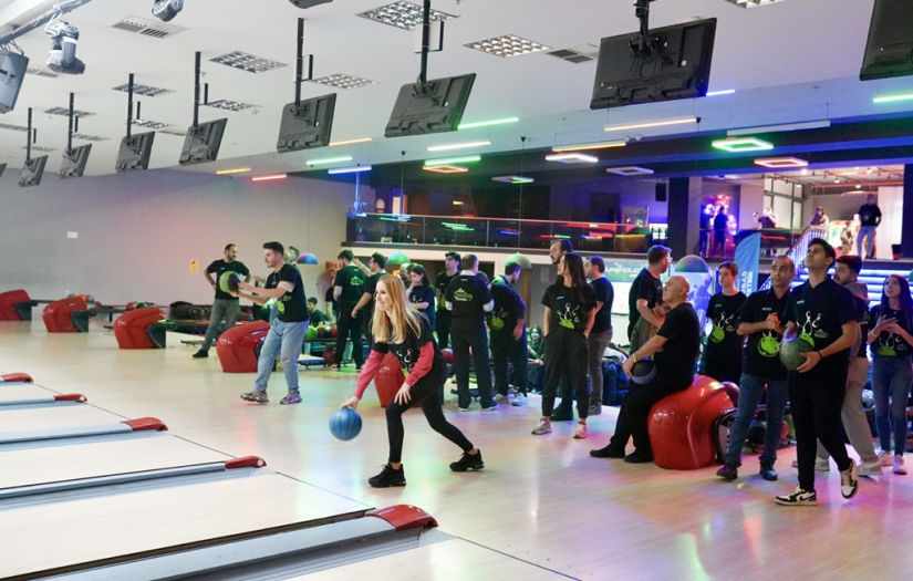 Bursa Basın çalışanları "En Enerjik Bowling Turnuvası"nda buluştu
