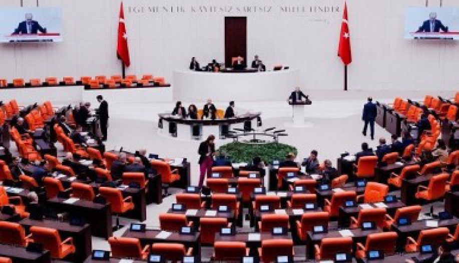 Çalışan emekliye 5 bin TL ikramiye TBMM'den geçti! Ödemeler ne zaman?