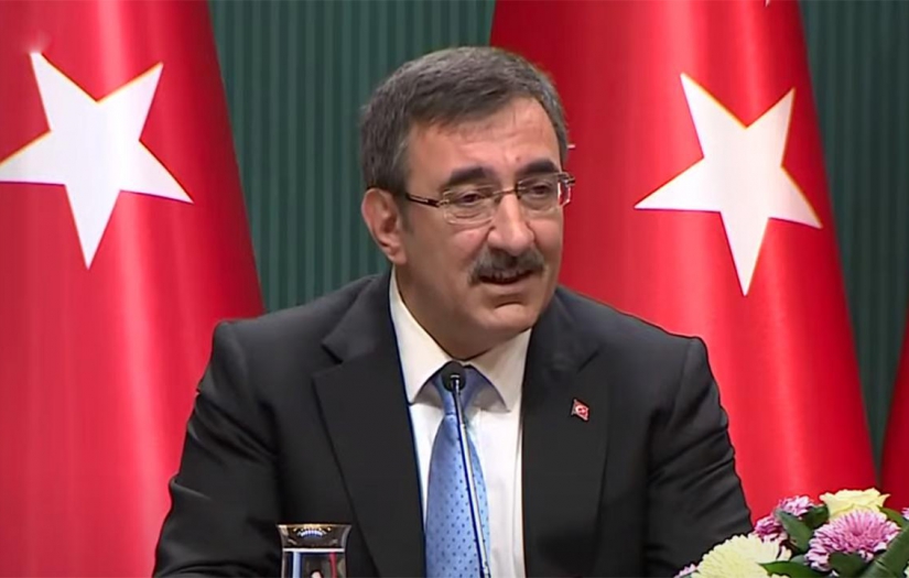 Cumhurbaşkanı Yardımcısı Yılmaz: "10 yıl vadeli yatırım kredileri için Merkez Bankası'nda 300 milyar lira ayrıldı"