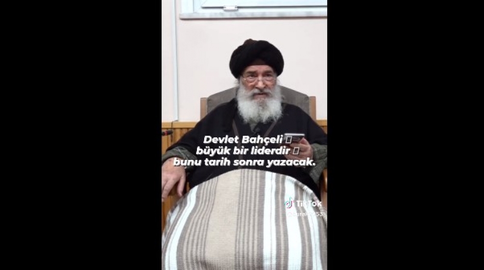 Aczimendilerin Lideri Müslüm Gündüz milliyetçi oldu. Bu kez de Bahçeli’yi övdü