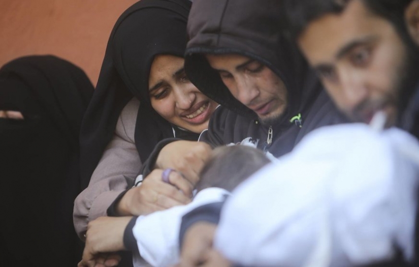 Gazze Sağlık Bakanlığı: İsrail’in saldırılarında ölenlerin sayısı 22 bin 835’e yükseldi