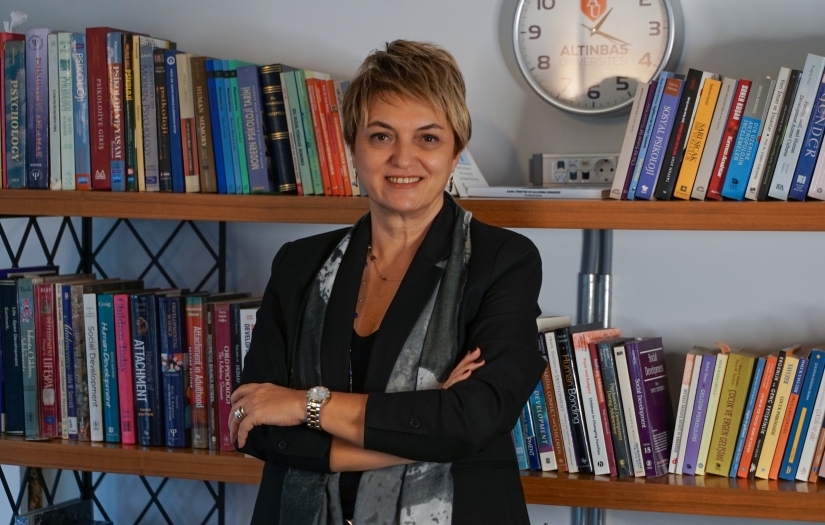 Prof. Dr. Dilek Şirvanlı Özen: “Çocukluk travmaları kaderinizi belirlemesin”