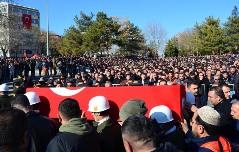 Şehitlerimiz memleketlerinde gözyaşı ve dualarla uğurlandılar